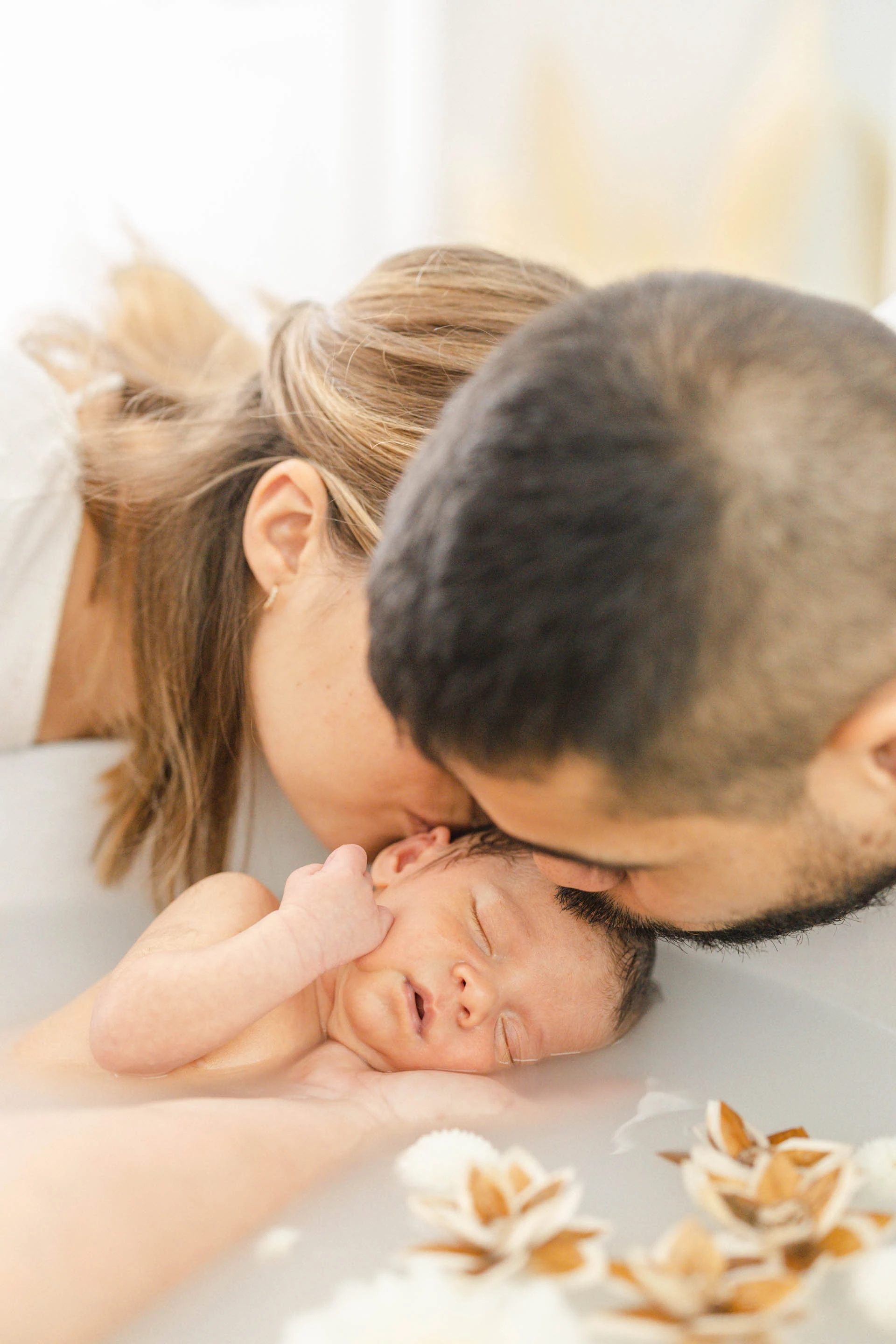 bonheur enfant amour naissance famille
